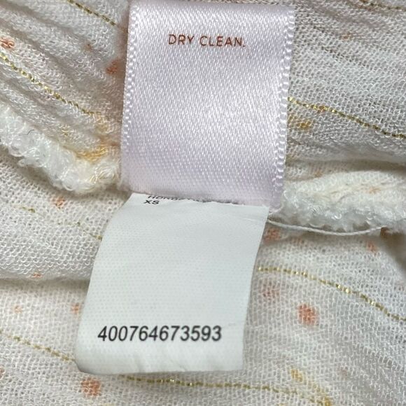 Lauren Conrad Ruffle Sleeve Blouse. Size XS - Picture 9 of 9